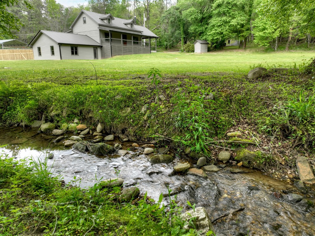 50 Cox Circle Blue Ridge, GA 30513 - Photo 2 of 66