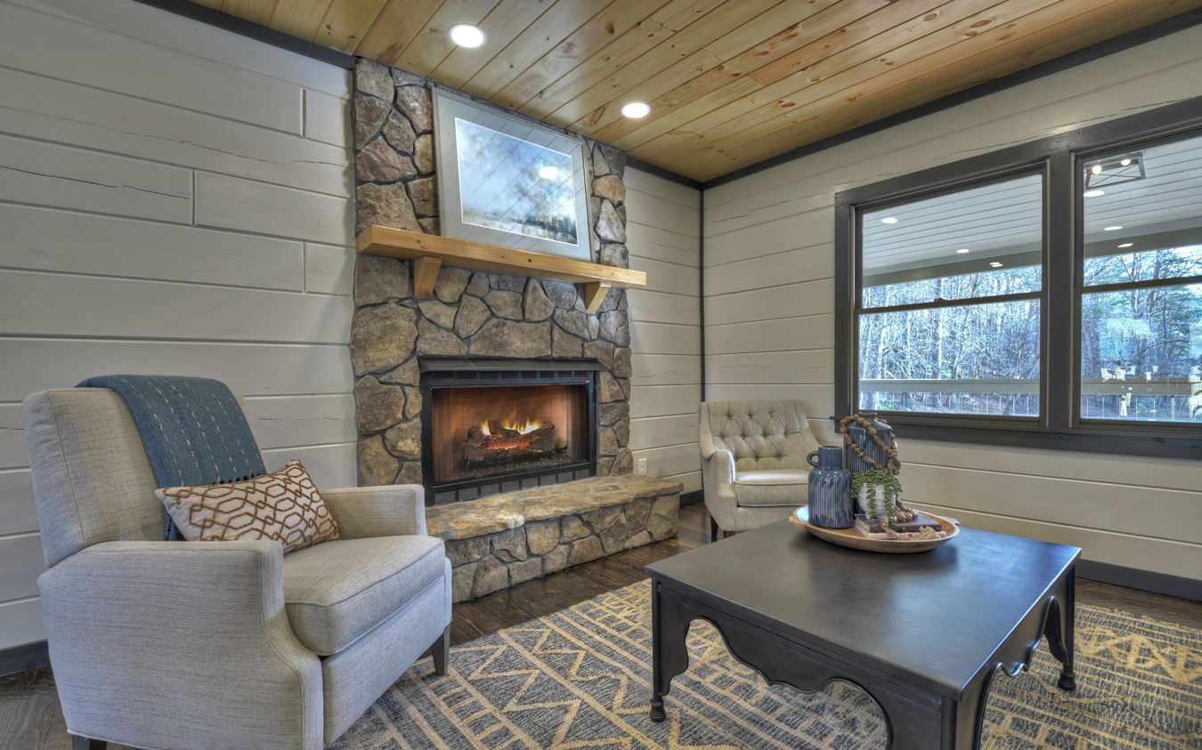 50 Cox Circle Blue Ridge, GA 30513 - Photo 7 of 66 Additional View