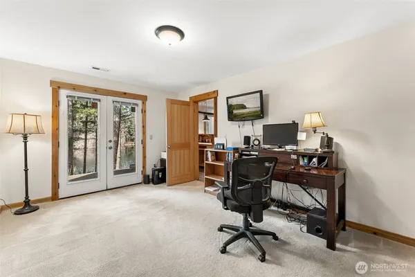 $599,000 | 390 East Emerald Lake Drive, Grapeview, WA 98546