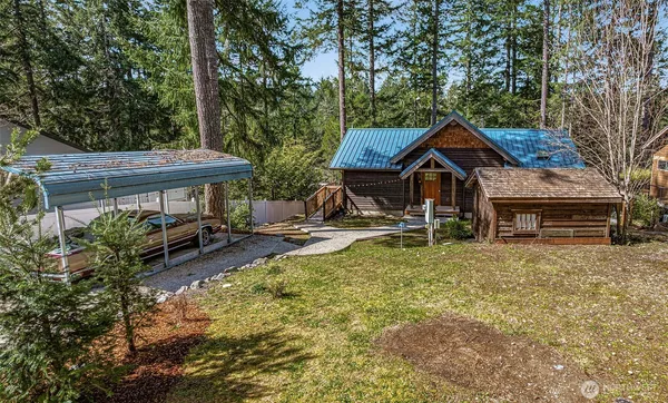 $599,000 | 390 East Emerald Lake Drive, Grapeview, WA 98546