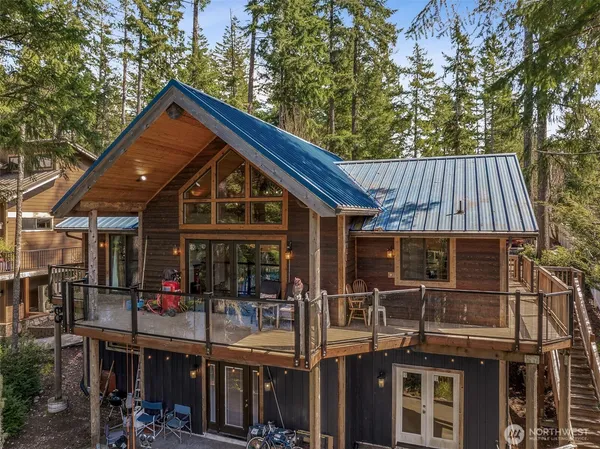 $599,000 | 390 East Emerald Lake Drive, Grapeview, WA 98546