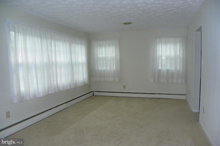 809 Cypress Beach Road Severna Park, MD 21146 - Photo 15 of 16 Living Room #3