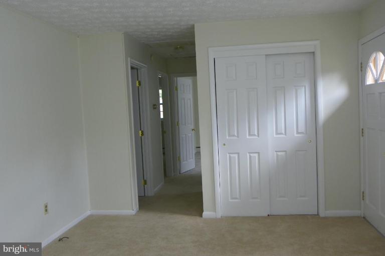 809 Cypress Beach Road Severna Park, MD 21146 - Photo 9 of 16 Hallway