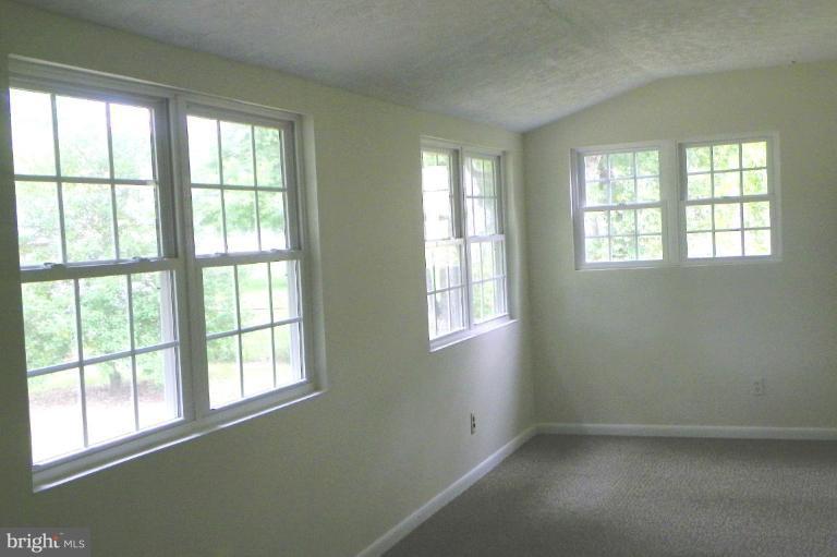 809 Cypress Beach Road Severna Park, MD 21146 - Photo 10 of 16 Family Room