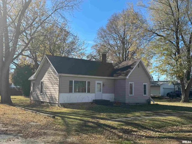 $108,000 | 110 East Bishop Street, Yates City, IL 61572