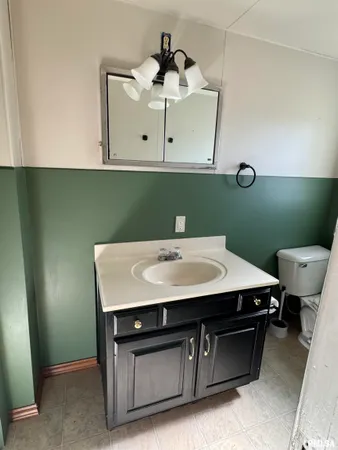 $99,900 | 110 East Bishop Street, Yates City, IL 61572