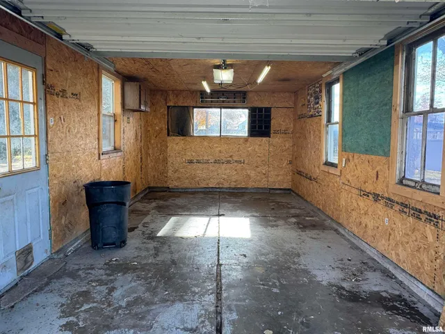 $108,000 | 110 East Bishop Street, Yates City, IL 61572