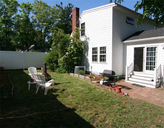 10 Elmhurst Road Stoneham, MA 02180 - Photo 19 of 19 Gallery Image 19