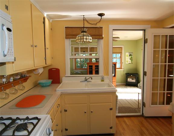 10 Elmhurst Road Stoneham, MA 02180 - Photo 7 of 19 Gallery Image 7