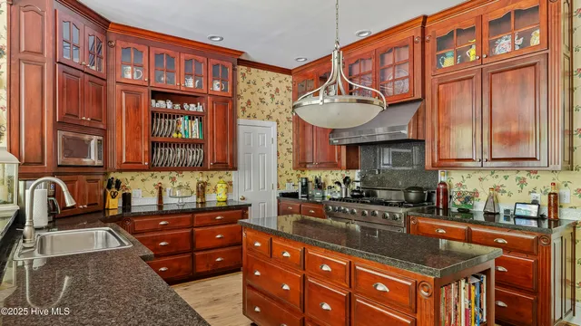 $1,450,000 | 307 Lazar Lane, Southern Pines, NC 28387