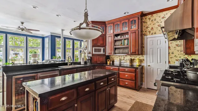 $1,450,000 | 307 Lazar Lane, Southern Pines, NC 28387