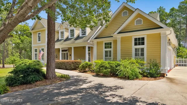 $1,450,000 | 307 Lazar Lane, Southern Pines, NC 28387