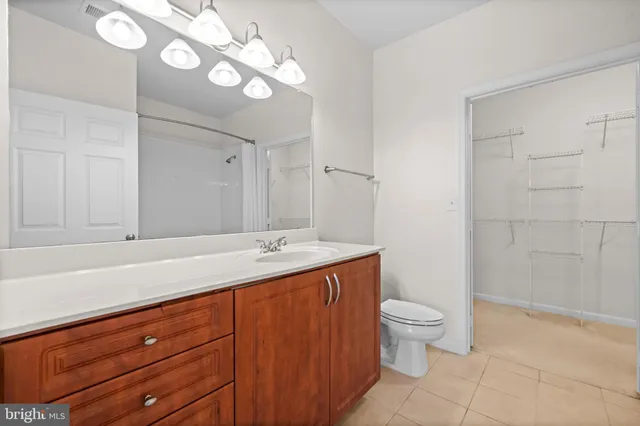 $365,000 | 12925 Centre Park Circle, Unit 304, Herndon, VA 20171