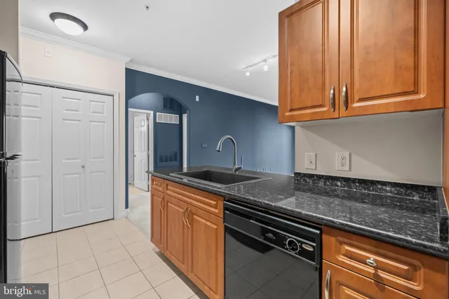 $365,000 | 12925 Centre Park Circle, Unit 304, Herndon, VA 20171