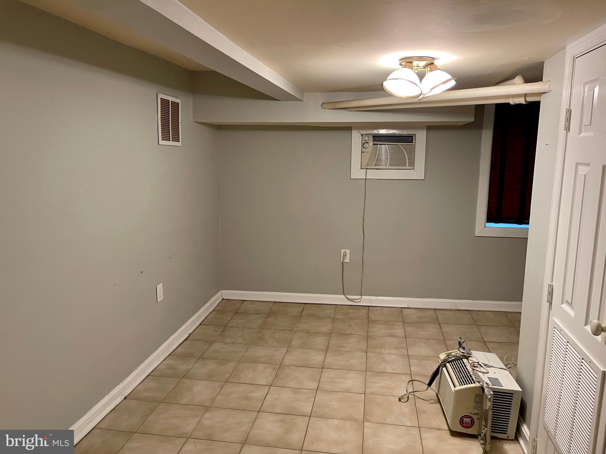 2124 37th Street Northwest Washington, DC 20007 - Photo 24 of 29