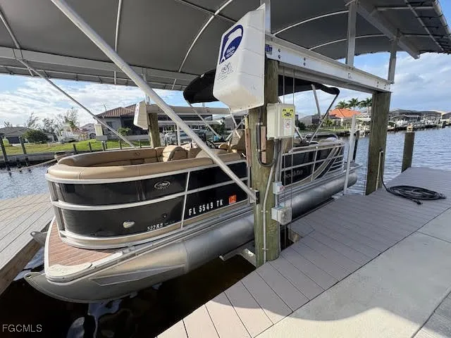 $1,299,000 | 622 Northwest 38th Place, Cape Coral, FL 33993