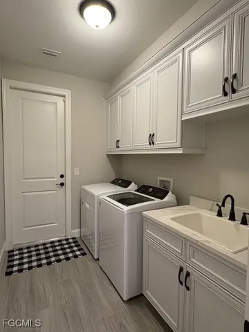 $1,299,000 | 622 Northwest 38th Place, Cape Coral, FL 33993