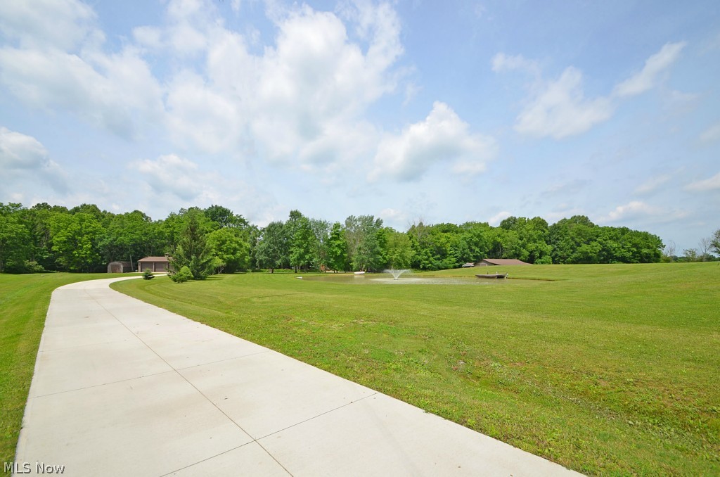 15860 Diagonal Road Lagrange, OH 44050 - Photo 4 of 25