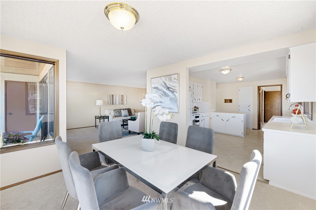 523 Maple Street, Unit 101 Edmonds, WA 98020 - Photo 16 of 40 Gallery Image 16