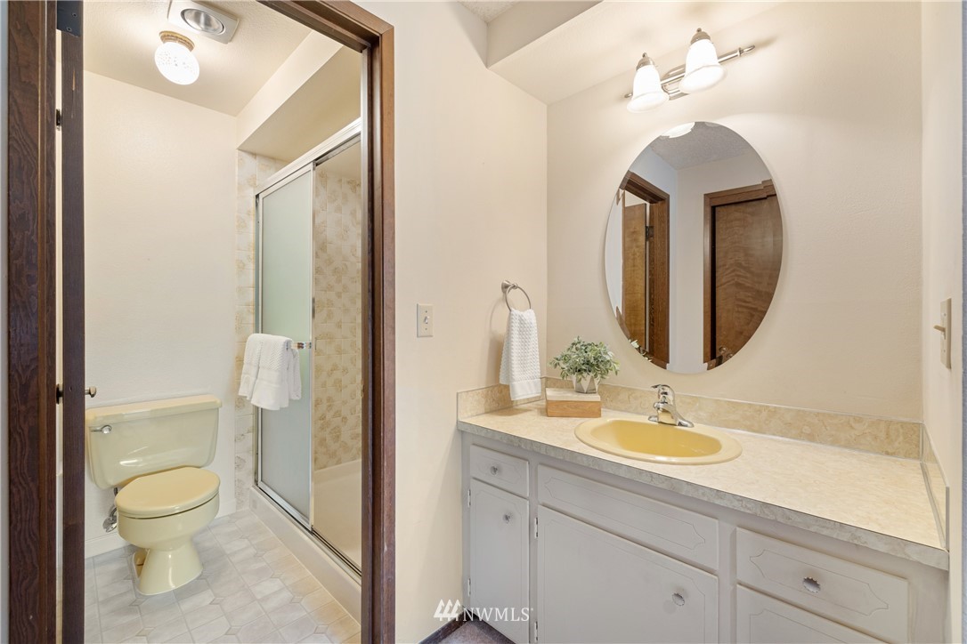 523 Maple Street, Unit 101 Edmonds, WA 98020 - Photo 29 of 40 Gallery Image 29