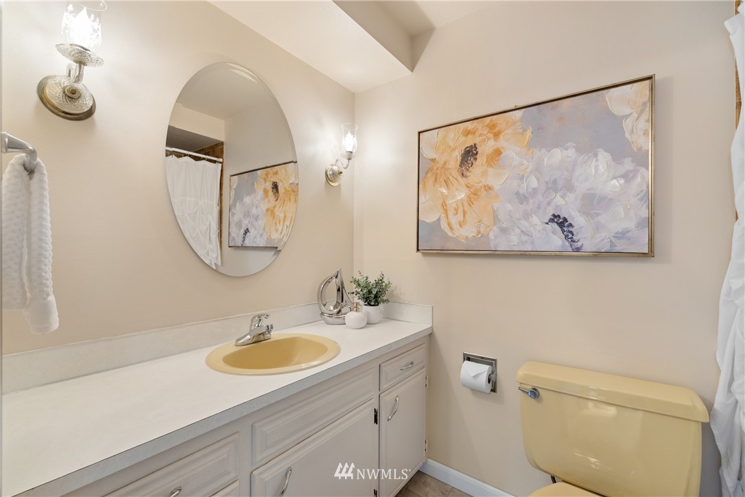 523 Maple Street, Unit 101 Edmonds, WA 98020 - Photo 32 of 40 Gallery Image 32