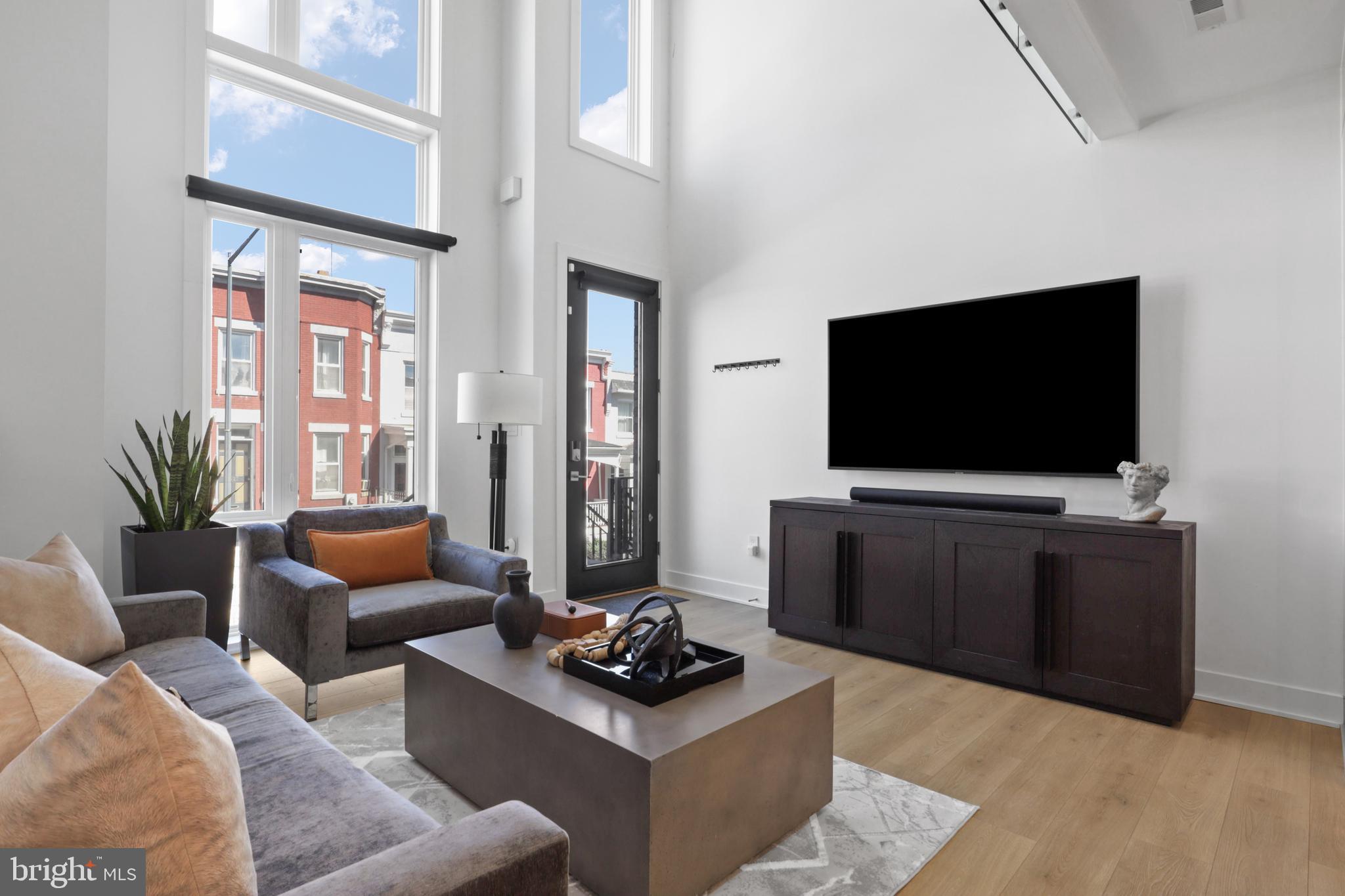 558 Harvard Street Northwest, Unit B Washington, DC 20001 - Photo 13 of 67