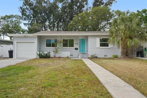 $2,500 | 9008 Bay Street Northeast, St. Petersburg, FL 33702