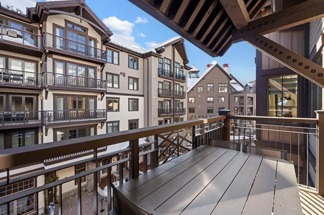 $849,000 | 740 Village Drive, Unit 306, Donnelly, ID 83615