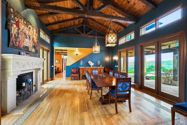 $13,900,000 | 25500 River Road, Cloverdale, CA 95425