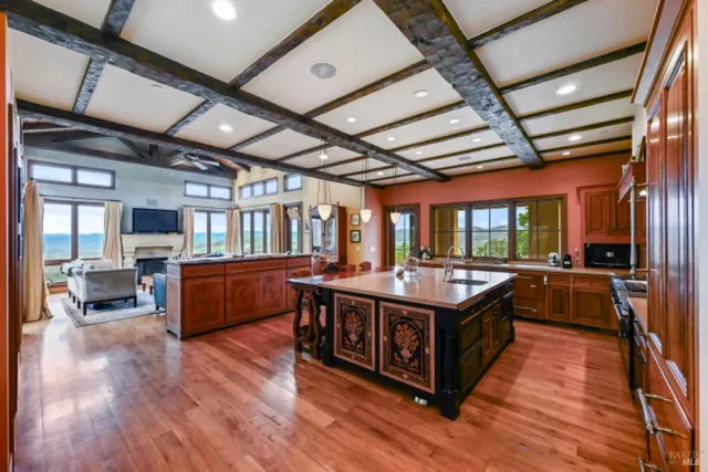 $13,900,000 | 25500 River Road, Cloverdale, CA 95425