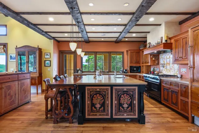 $13,900,000 | 25500 River Road, Cloverdale, CA 95425