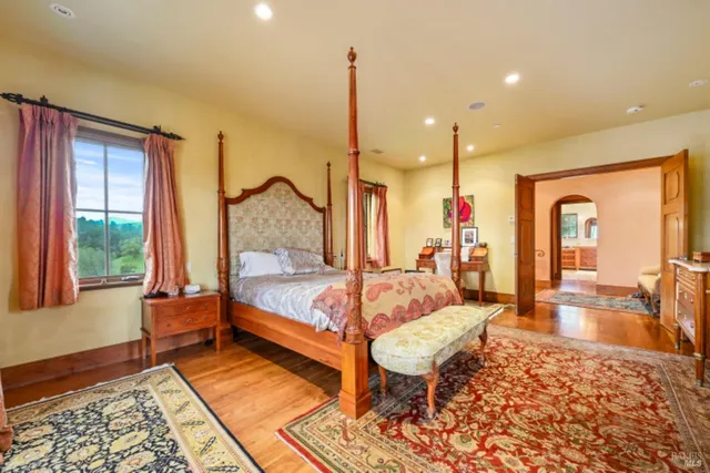 $13,900,000 | 25500 River Road, Cloverdale, CA 95425