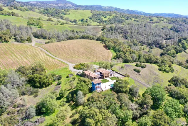 $13,900,000 | 25500 River Road, Cloverdale, CA 95425
