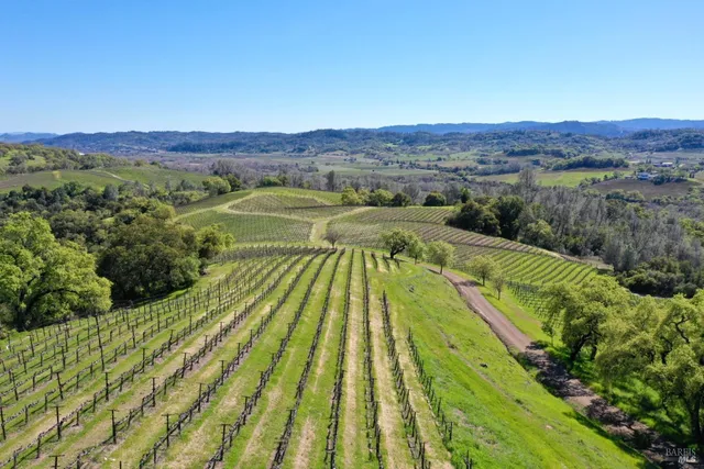 $13,900,000 | 25500 River Road, Cloverdale, CA 95425