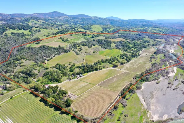 $13,900,000 | 25500 River Road, Cloverdale, CA 95425
