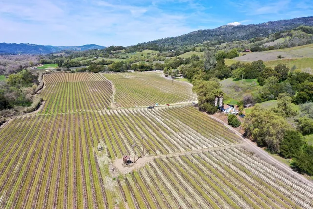 $13,900,000 | 25500 River Road, Cloverdale, CA 95425
