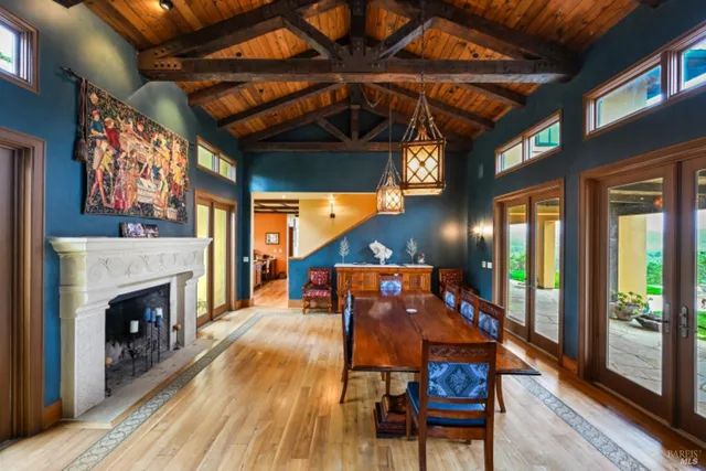 $13,900,000 | 25500 River Road, Cloverdale, CA 95425