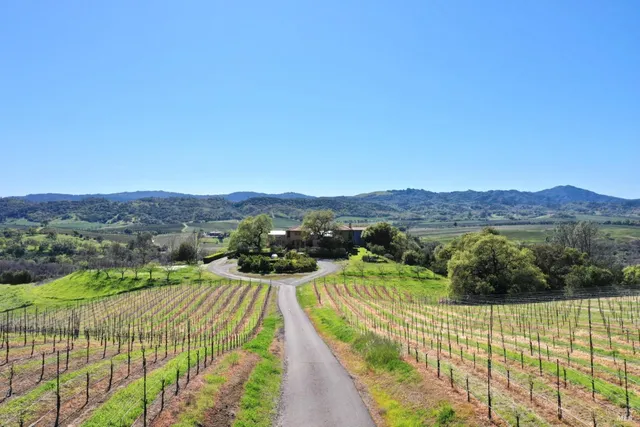 $13,900,000 | 25500 River Road, Cloverdale, CA 95425
