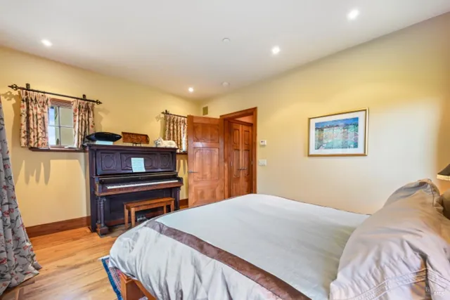 $13,900,000 | 25500 River Road, Cloverdale, CA 95425