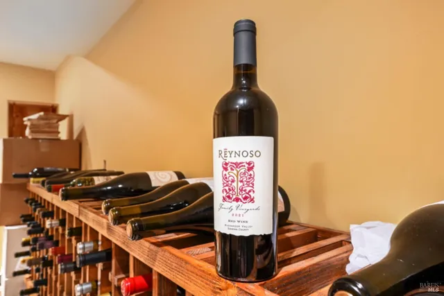 $13,900,000 | 25500 River Road, Cloverdale, CA 95425