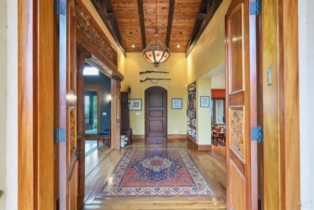 $13,900,000 | 25500 River Road, Cloverdale, CA 95425