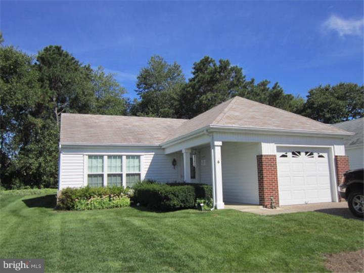 6 Mayfair Road Southampton, NJ 08088 - Photo 1 of 13 Exterior Front