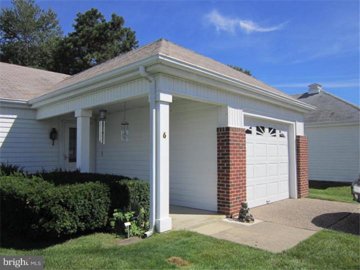 6 Mayfair Road Southampton, NJ 08088 - Photo 2 of 13 Exterior Front