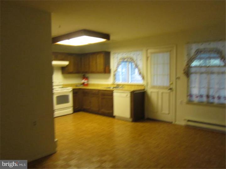 6 Mayfair Road Southampton, NJ 08088 - Photo 6 of 13 Kitchen
