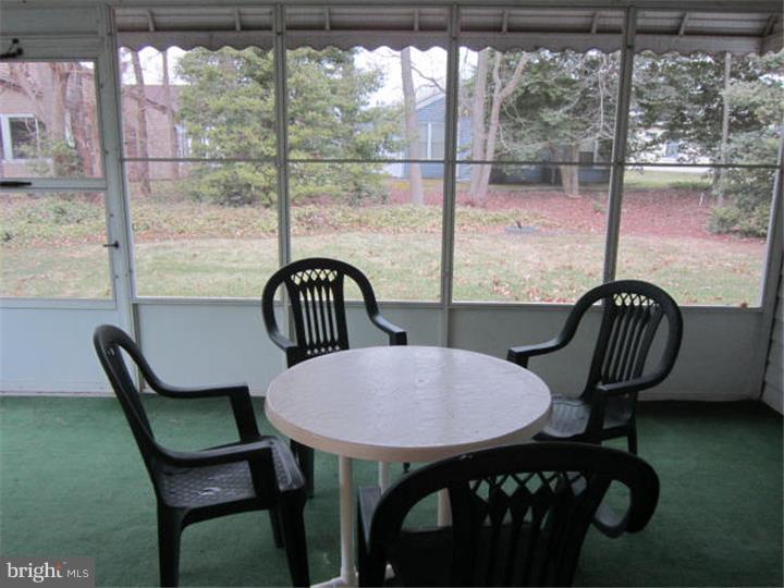 6 Mayfair Road Southampton, NJ 08088 - Photo 10 of 13 Sun Room