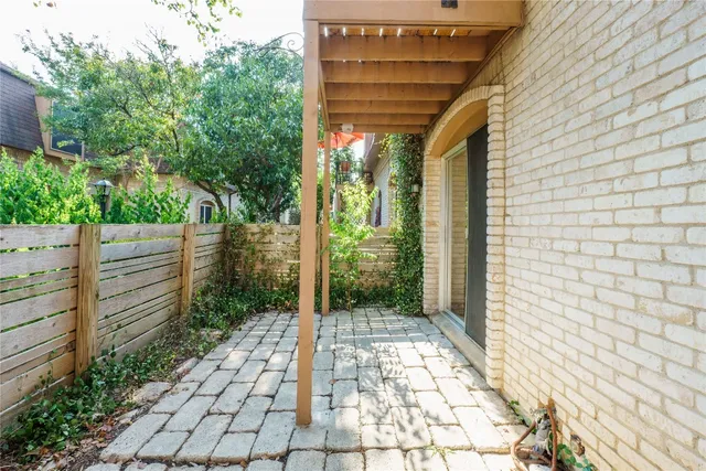 $1,500 | 7801 Shoal Creek Boulevard, Unit 127, Austin, TX 78757