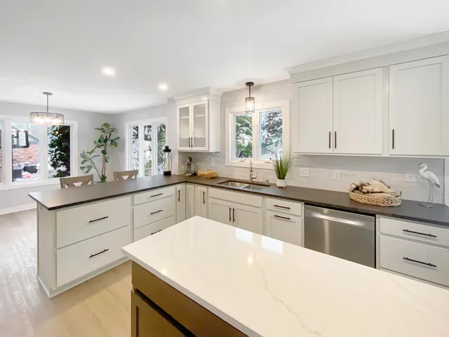 $559,900 | 4327 29th Street, Kenosha, WI 53144