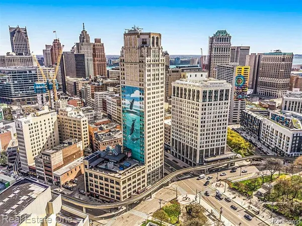 $2,225 | 10 Witherell Street, Unit 2803, Detroit, MI 48226