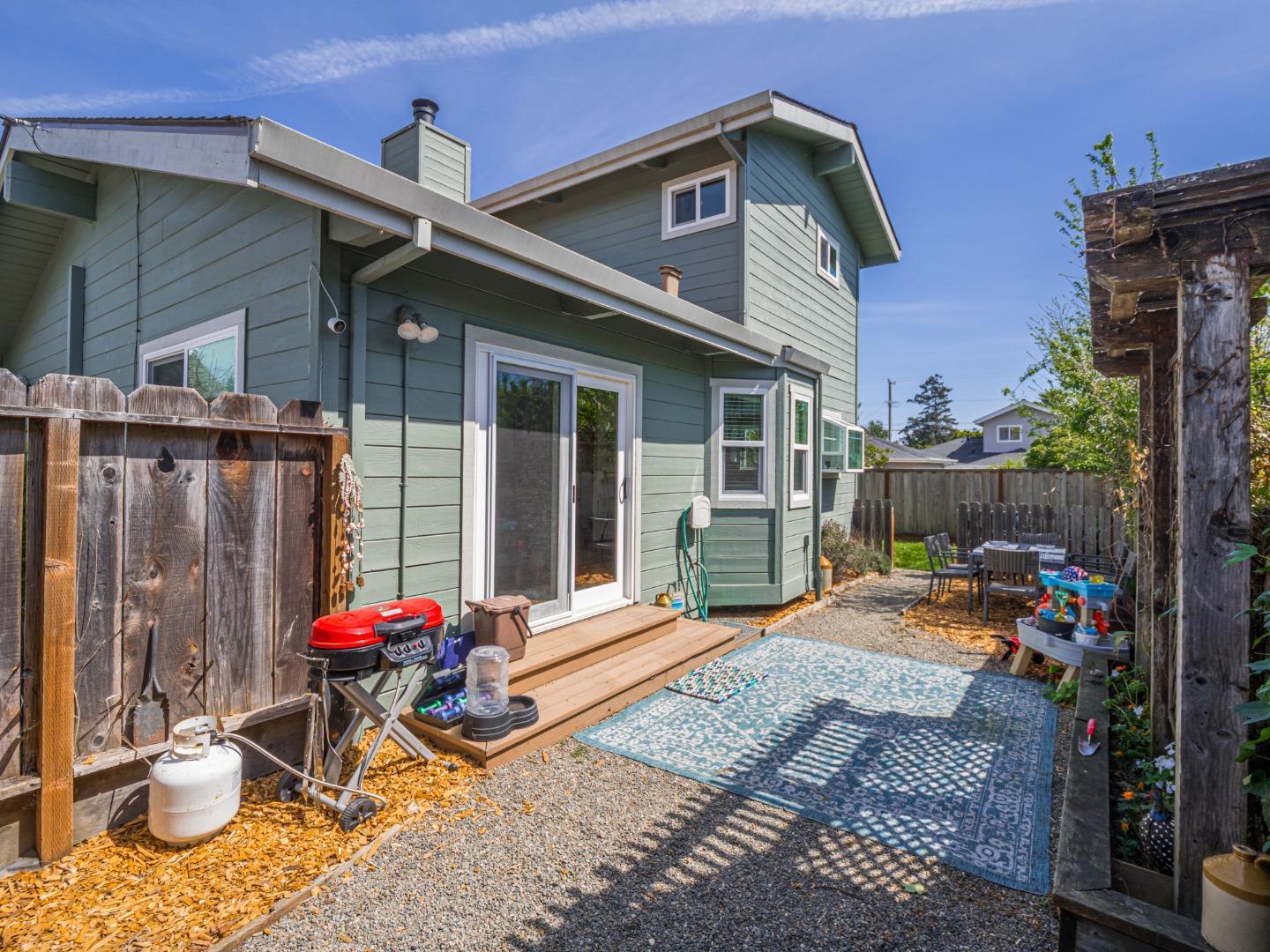 620 Sumner Street Santa Cruz, CA 95062 - Photo 27 of 71