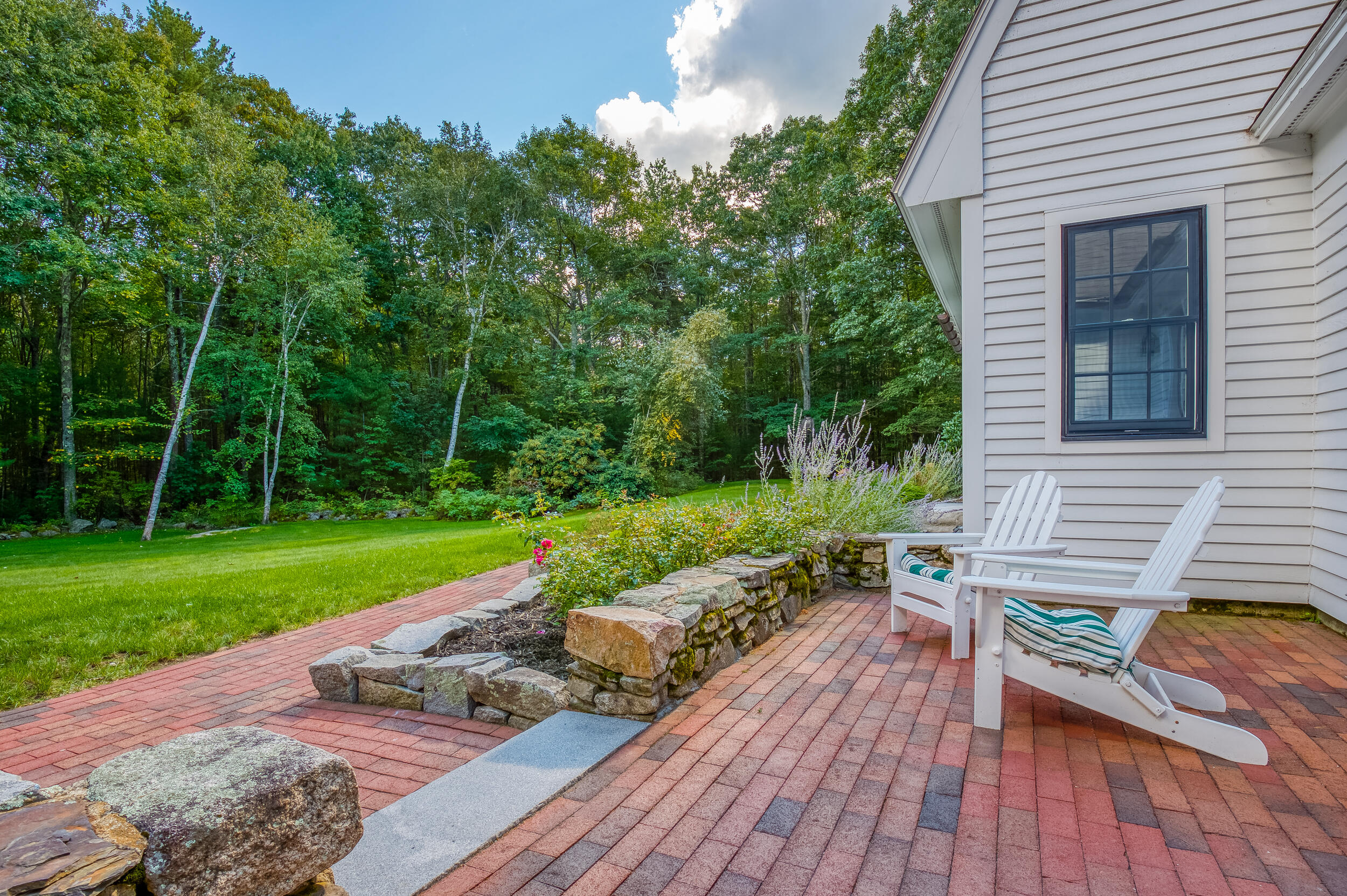 172 Mills Road Kennebunkport, ME 04046 - Photo 79 of 84 Exterior Front Yard